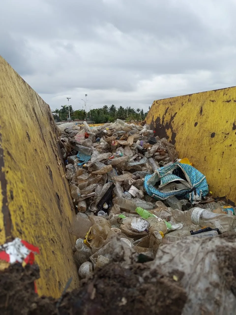 Clean Relay J20 — Cleaning Miami Beach for NGO JADE's 20th Anniversary