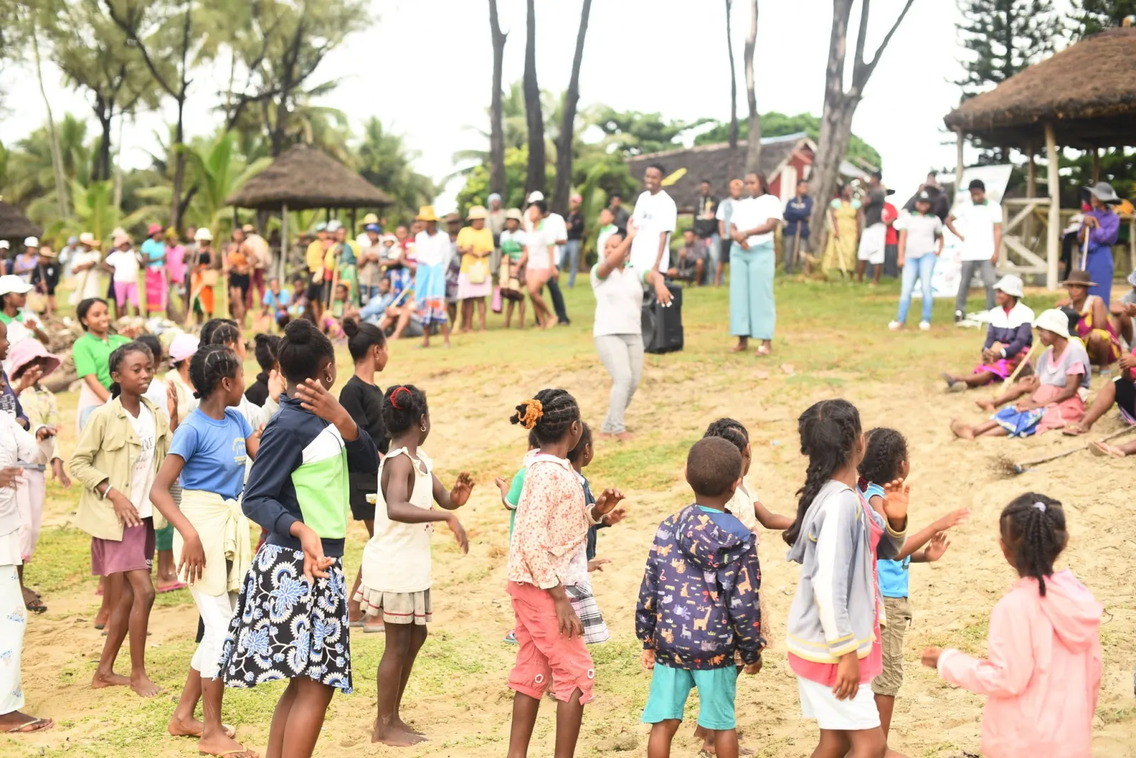 Ocean Initiative 2026 in Ambila Lemaitso: Beach Clean-Up and Environmental Awareness